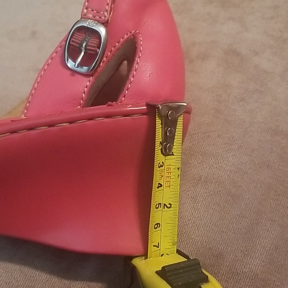 Shoes - Picture 5 of 12